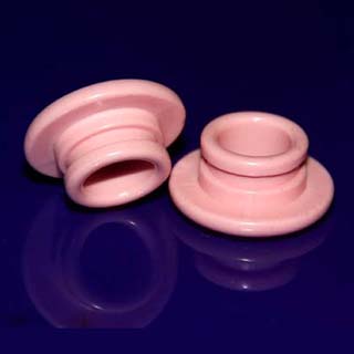 Flenged eyelet with grooved